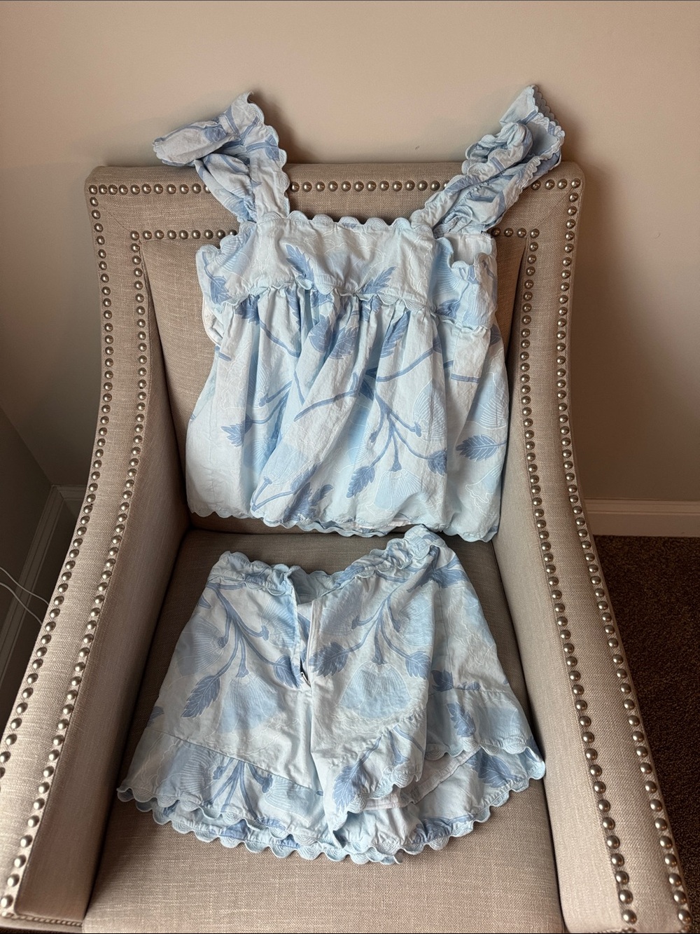 Juliet Dunn Light Blue Floral Ruffle Pajama Set
